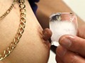 五十路・六十路の経年劣化した美しき乳首 16名　サンプル画像04